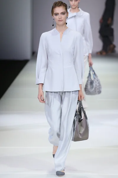 Look 64